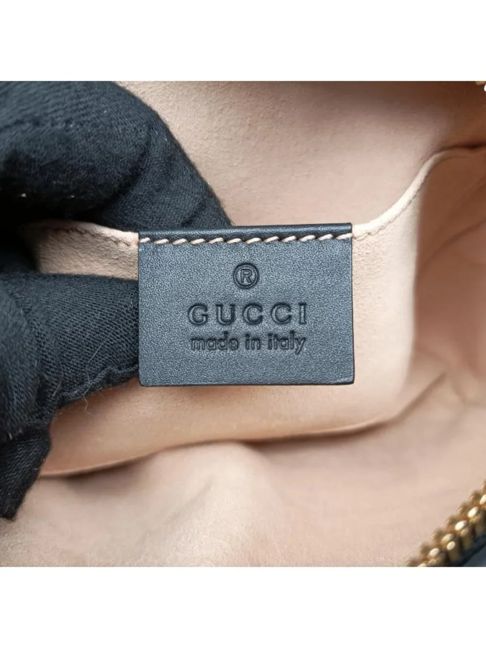 Gucci brand color